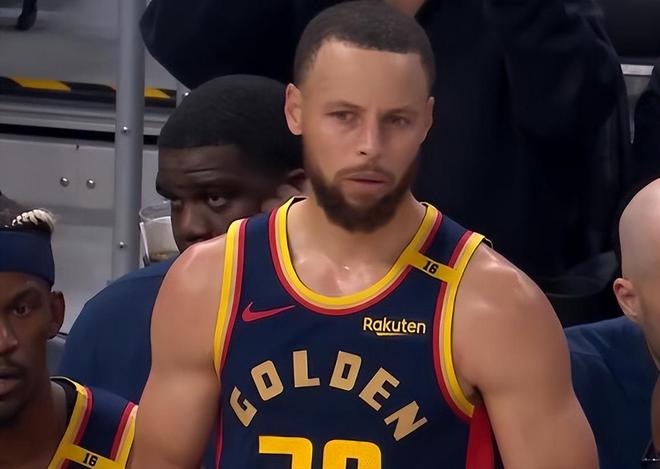 勇士vs掘金！库里无解，约基奇无解，替补球员勇士完胜