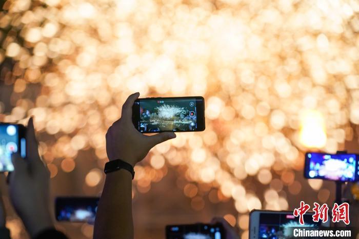 AI手机是噱头还是“真有东西”?