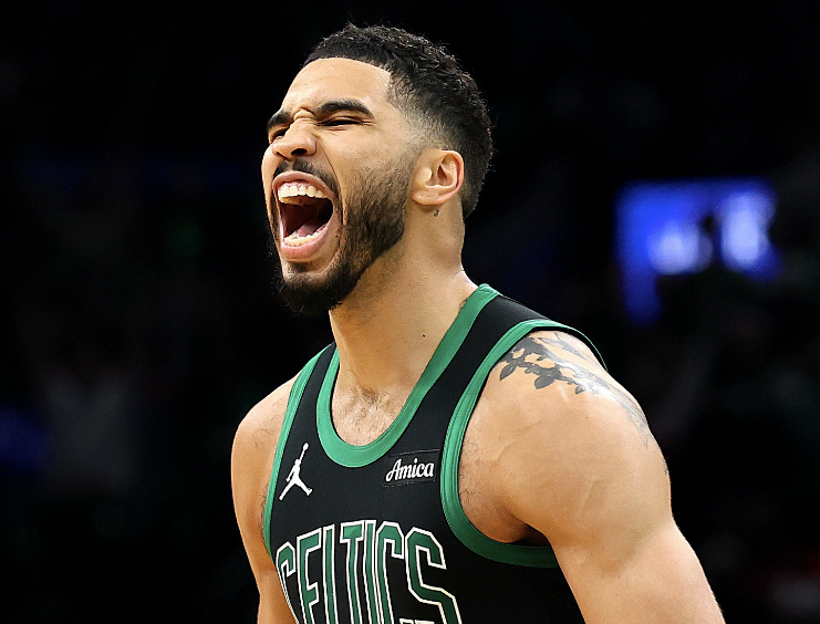 凯尔特人官方：塔图姆升级出战，布朗怀特将缺战黄蜂