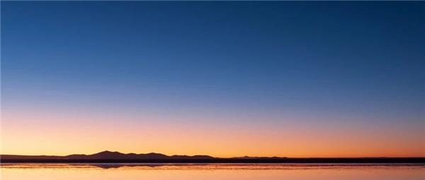 30万小米YU7与百万尊界S800保费仅差600多元,新能源车险定价逻辑变了吗?