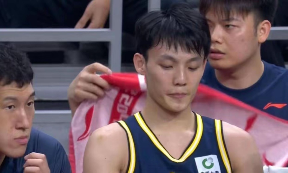 朱芳雨赌对了！CBA第一中锋将加盟广东队，这可是杜锋的争冠底牌