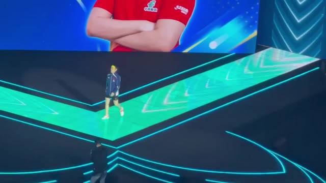 王楚钦3比0横扫约内斯库，王皓情绪起伏明显