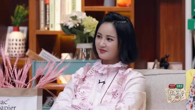 朱丹无时无刻都在夸她老公，迷恋他的大男子主义！ 网友：幸福就好