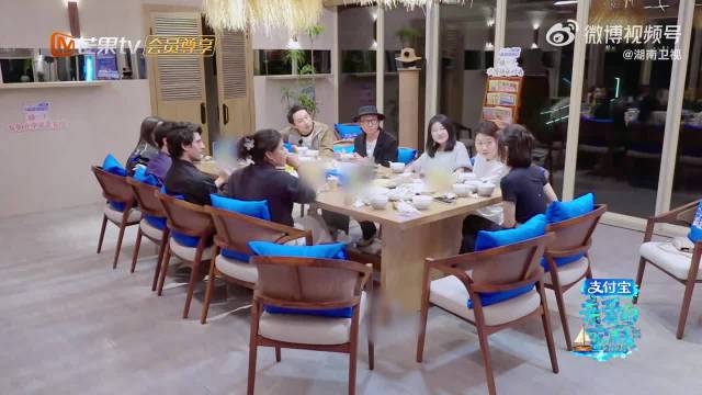 秦岚沈月否认建小群吐槽王鹤棣，节目效果拉满