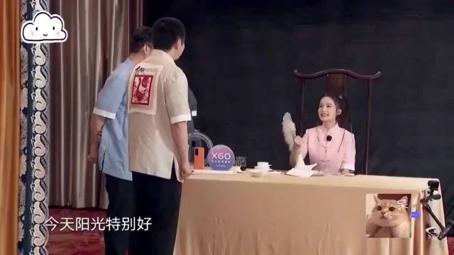 千万别让李沁上综艺：三言两语逗得黄景瑜直跺脚，两人互动太甜啦