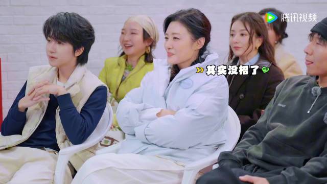 李嘉琦称满江舞台表现神似王千源