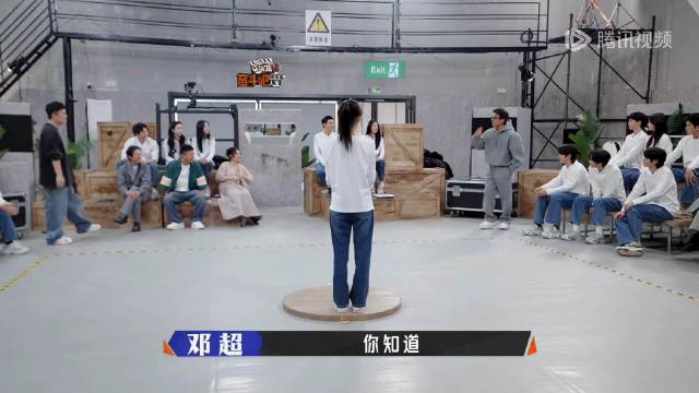 邓超艺考跳舞被考官打断，误以为受关注实遭质疑嘴歪