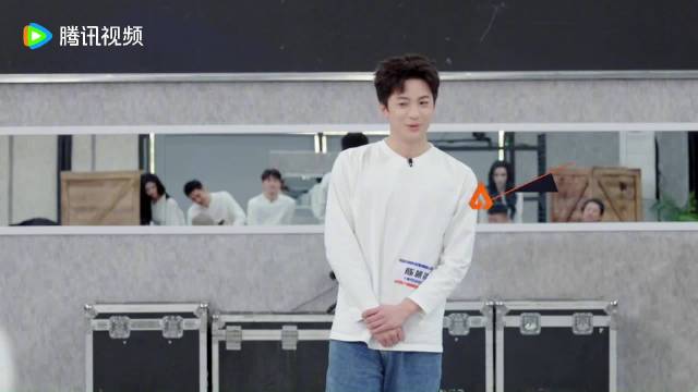 好好奇陈曦然每天早上一睁眼是不是都会被莫名其妙的强大自信和爽感给笼罩啊！