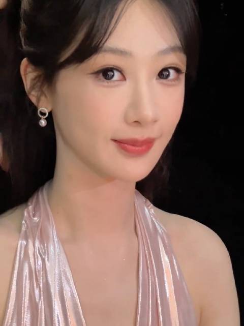 杨紫发文生命树引共鸣