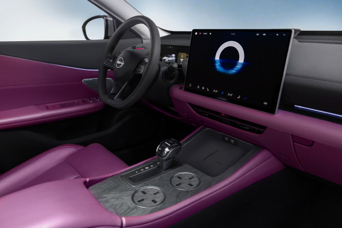 大湾区厂二代车库曝光，豪车叉车天籁各司其职