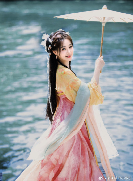 从玄女到乘风舞台，祝绪丹的演艺事业经历了怎样的变化？