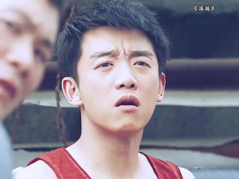 大黑牛谎报年龄，笑不活了因为一个片段看了整部电影