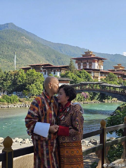 汪明荃与丈夫罗家英多年来经历了哪些重要的人生考验？