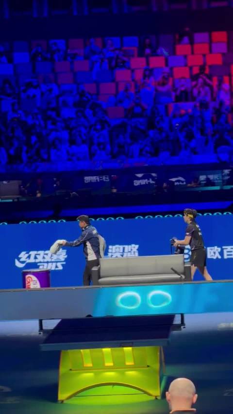 王楚钦澳门世界杯获主力待遇，王皓协助退场