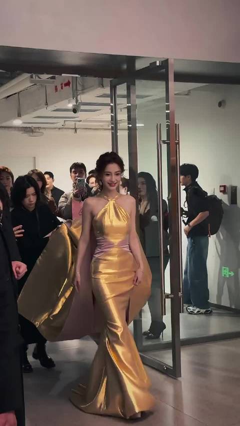 杨颖原相机下都是比较美的！没有啥馒化