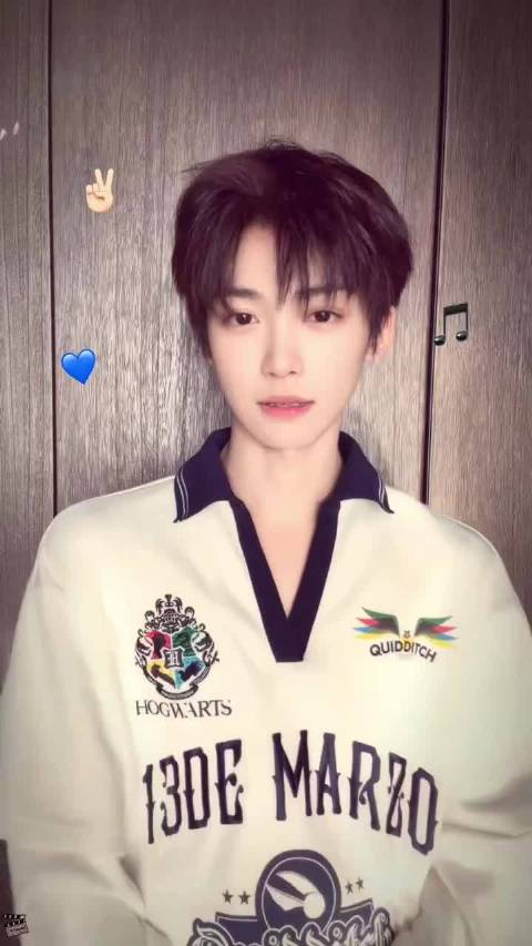 萌萌的妈咪分享手机壁纸、头像及背景图