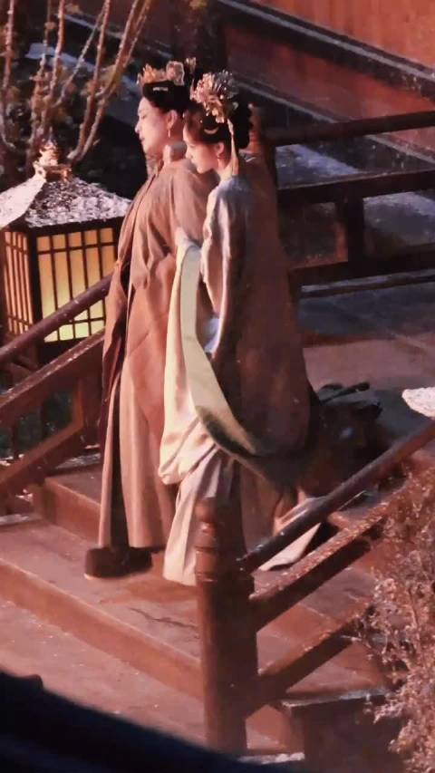 李一桐金枝 哇塞，陈雀儿这个自救帅！ 不过马苏老师演的谁啊