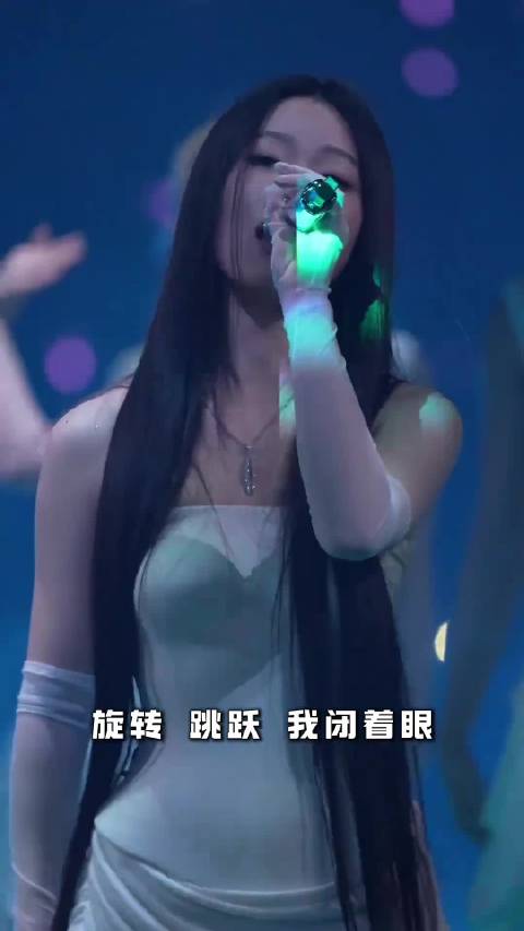 单依纯被指只会唱不会写，翻唱多原创少引争议