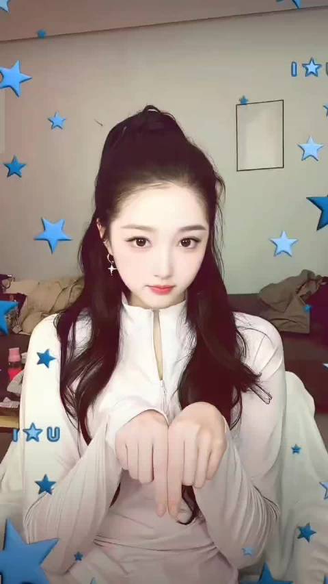 晓彤姐姐真的好可爱，也是真的特别的宠粉啦