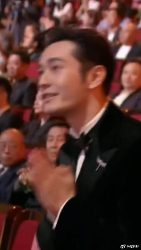 黄晓明击败张译张涵予获得最佳男主角，不被认可的他再次证明了自己，恭喜！