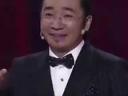 朱丹一家登台献艺，风格前卫，效果炸裂