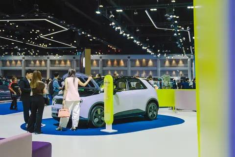 16.9万，蔚来右舵版新车，正式发布