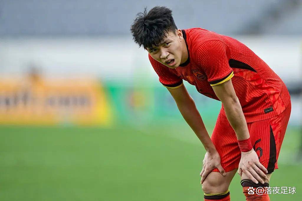 从U23亚洲杯到中超：王钰栋的“冰火两重天”，是中国足球的缩影！