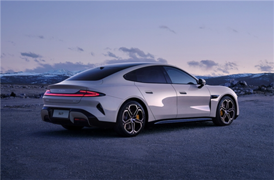 2025新能源车销量TOP20出炉:比亚迪9款