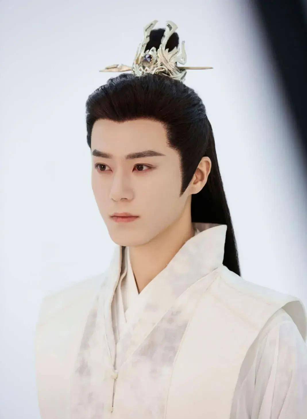 古装男神梯队排行，陈哲远张晚意罗云熙上榜成毅白敬亭只排第二