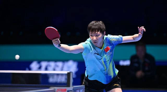 王曼昱强势击败47岁老将！早田考夫蔓滑倒受伤，王艺迪展望次轮鏖战