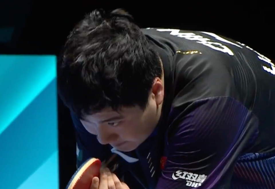 爆大冷！乒乓球世界杯小组赛：梁靖崑2-3不敌阿根廷选手