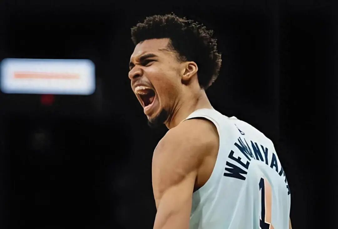 9周霸权终结!22岁文班亚马MVP榜逆袭登顶,概率飙升碾压约基奇