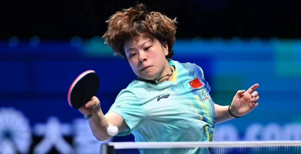 就在刚刚，澳门世界杯:王曼昱3-0速胜，国乒4连胜，蒯曼和伊藤美诚被逼入决胜局_比赛_周启豪_被对手