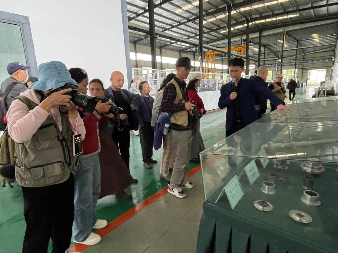 电影《毒液》场景再现自贡高新区 自贡第七届原创短视频大赛拍下“高新惊奇”