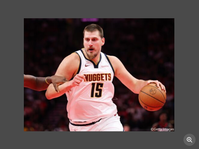 场均三双王再获高赞！约基奇俏皮调侃，低调回应外界赞誉