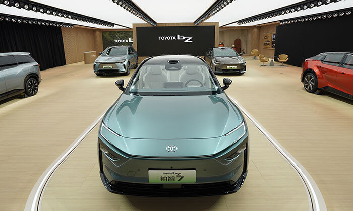 合资首款鸿蒙座舱+激光雷达!广汽丰田铂智7:与A8L同级别