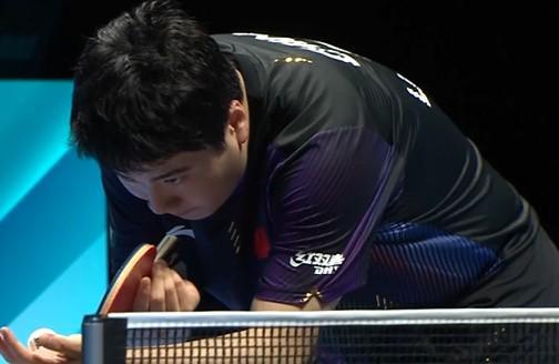 澳门世界杯：梁靖崑2-3世界排名第79阿根廷选手，濒临出局