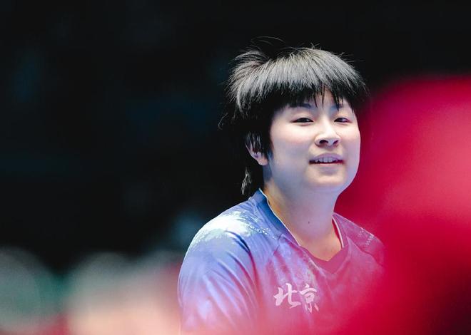 覃予萱击败考夫蔓，张本智和击败雷德齐姆斯基，都很有把握