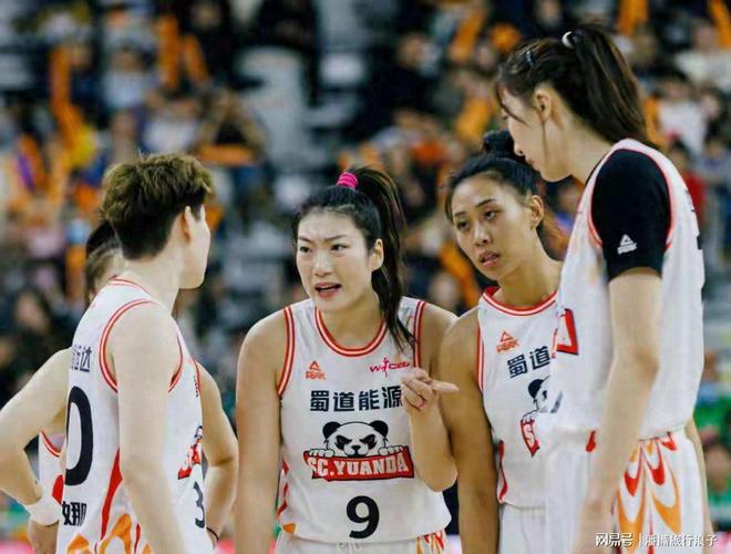 全运会女篮半决赛：四川女篮对阵江苏女篮，三大中锋齐聚，看点多