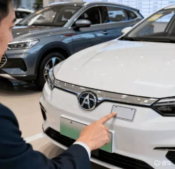国产与合资插混对比：1年保值率差异11%，选车关注这3点