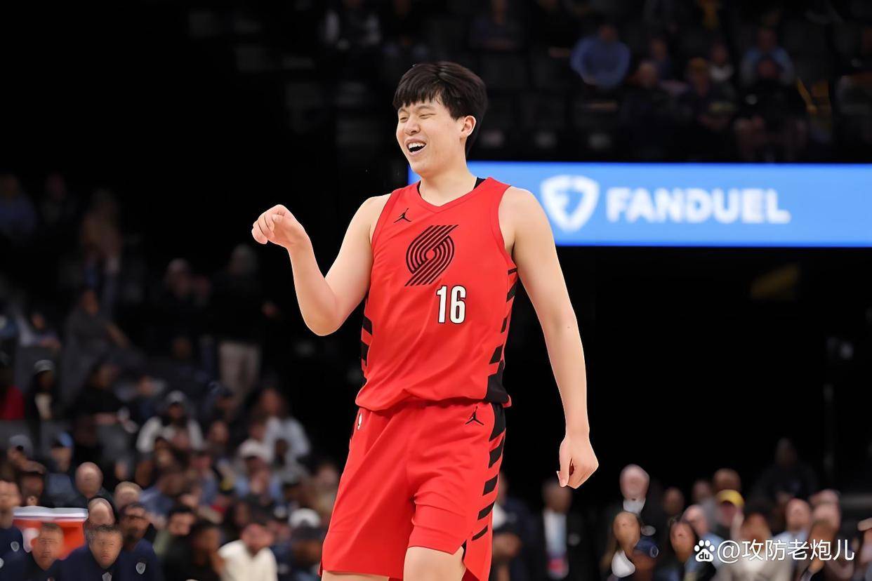 完美发挥!杨瀚森下半场6投6中,狂砍18分7板4助攻并命中关键球,率队复仇奥斯汀马刺