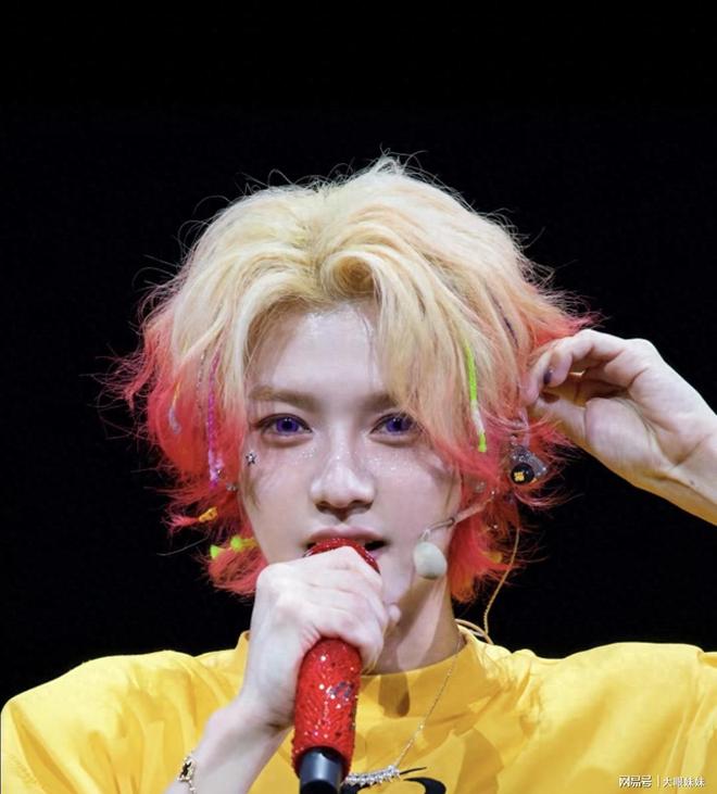 鹿晗官宣回归五哈第六季！邓超陈赫范志毅集结铁三角合体引爆热搜