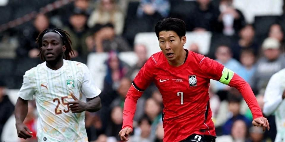韩国队遭遇惨败:防线失误连连,0-4 不敌科特迪瓦