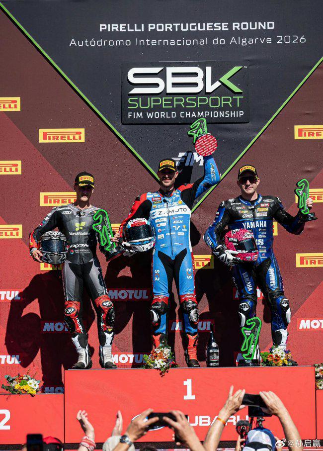 43冠之后看两轮新王，领克致敬张雪机车