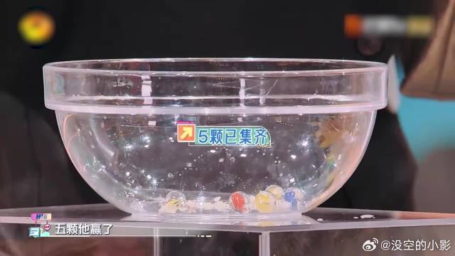 范世琦真牛！直接从松鼠窝里一把抓5颗弹珠，看呆李雪琴
