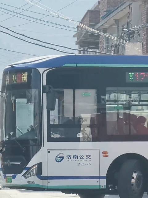 济南K121跑的是山里老百姓的过日子路