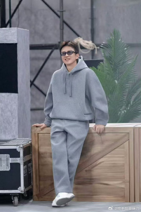 邓超陈赫笑炸！综艺现场把湘菜听成香菜尬聊五分钟