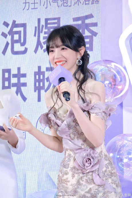 这次团建活动对田曦薇后续的商业价值产生了哪些直接影响？