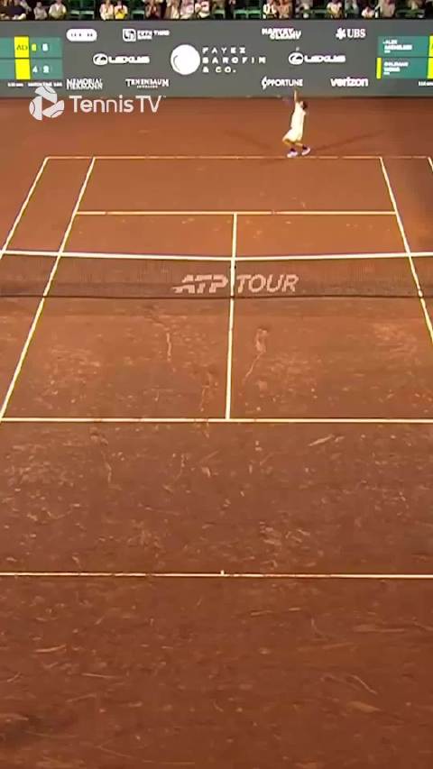 黄泽林首轮出局，张之臻今战谢尔顿争八强