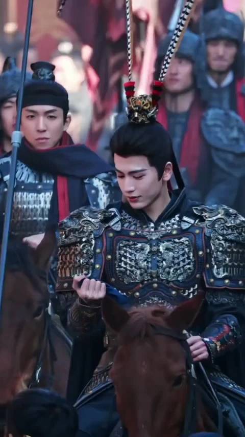 《逐玉》主演片酬仅数百万，客串股东杜淳分红超千万